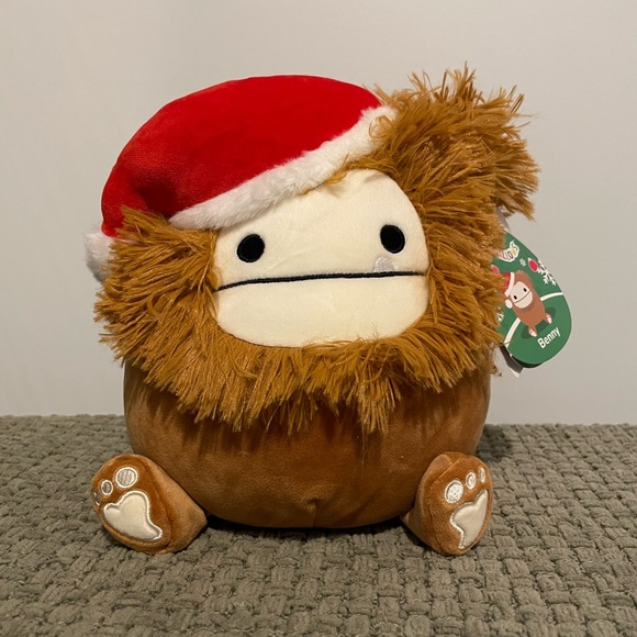 Benny Christmas Squishmallow - Picture 1 of 3
